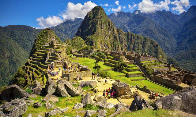 Machu Picchu, was so viel wie „Alter Berg“ bedeutet, ist eines der Highlights dieser dreiwöchigen Reise.