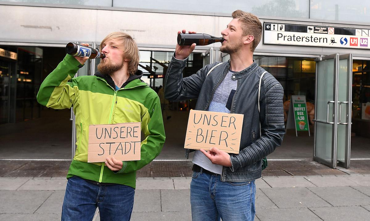 Zwei Teilnehmer der Mini-Demo