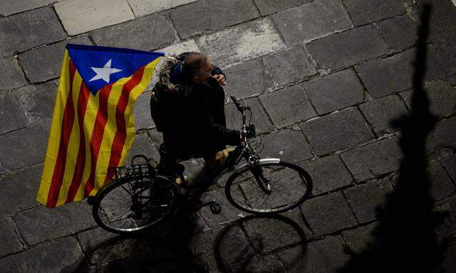 Hoffnung auf einen besseren Staat: Ein Befürworter der Unabhängigkeit Kataloniens mit der „Estelada“.