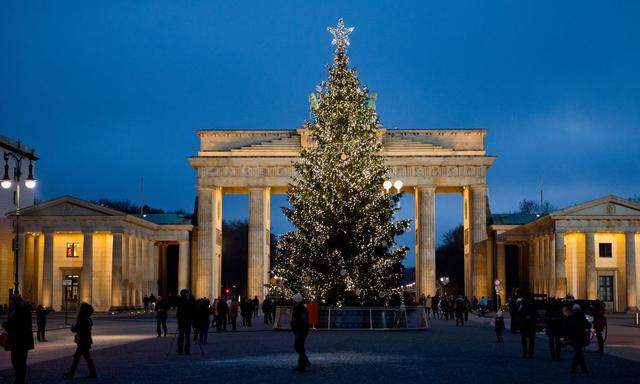 GERMANY CHRISTMAS TREE