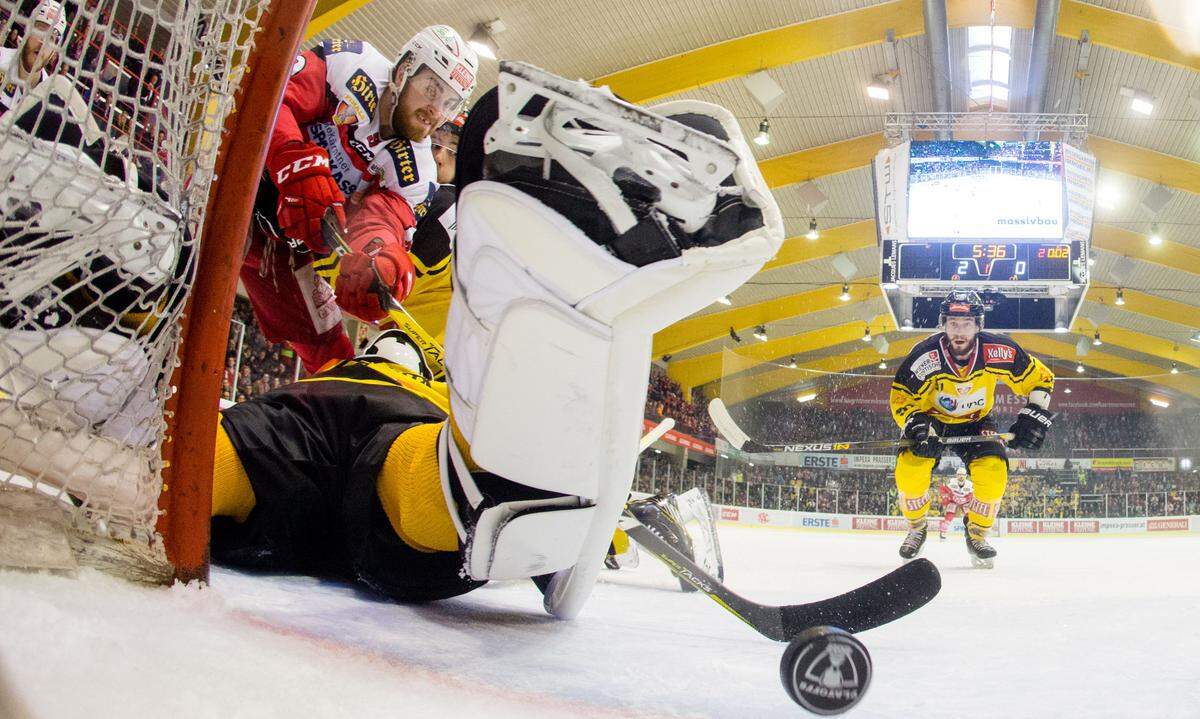 Dass KAC im 1. Drittel alles nach Wunsch dominiert und mit 3:0 geführt hatte - hier trifft Matthew Neal - war nach Schlusspfiff nicht mehr von Belang