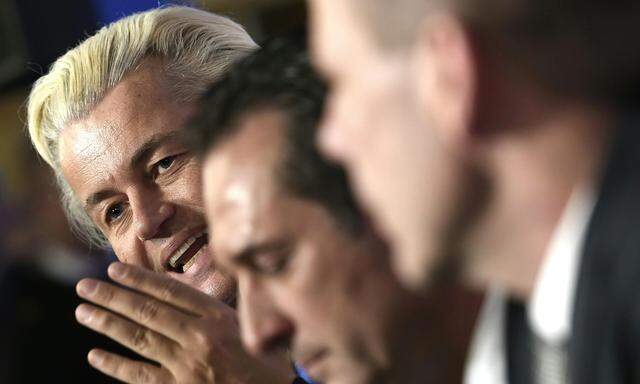 Archivbild: er niederländische Rechtspopulist Geert Wilders, FPÖ-Chef Heinz-Christian Strache und FPÖ-Generalsekretär Harald Vilimsky im März 2015 in Wien. 