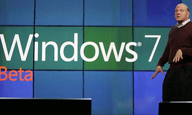 Steve Ballmer präsentiert Windows 7