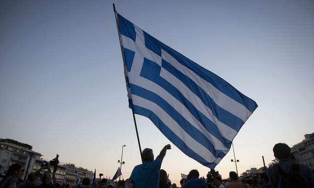 Pro-European Union Rally As European Leaders Offer No Concessions To Greece