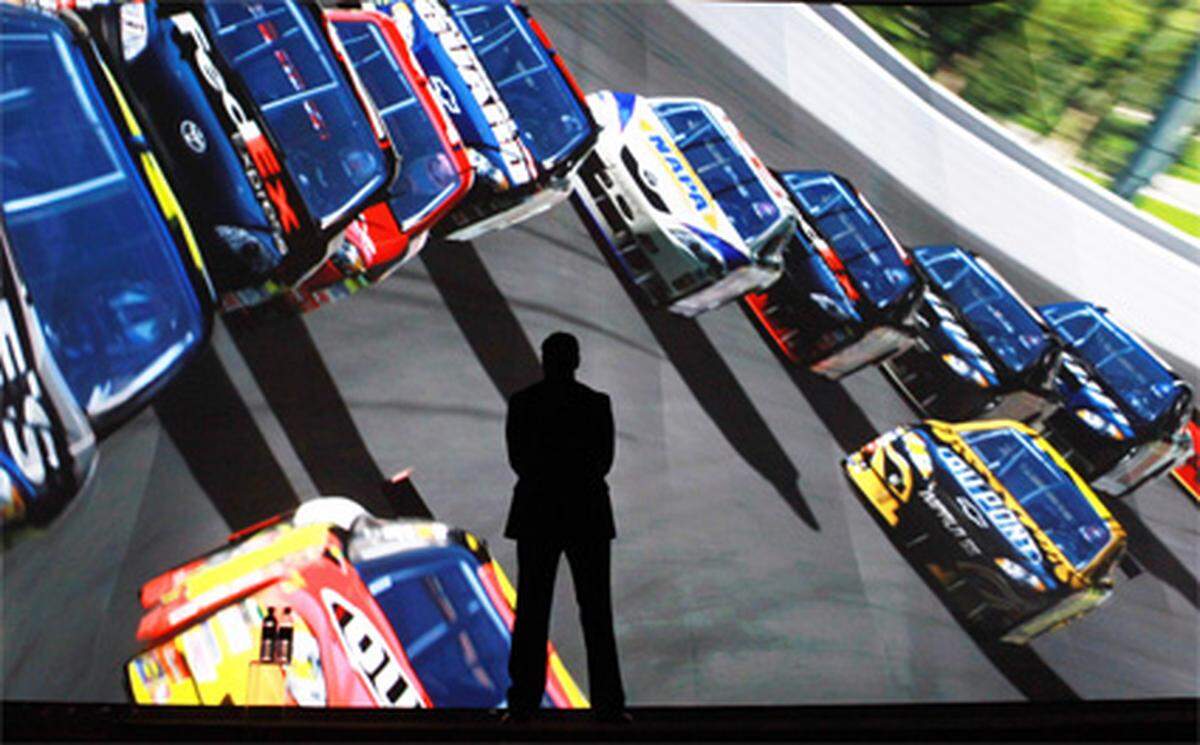 Sonys CEO Jack Tretton eröffnete den Reigen der Vorstellungen auf der groß angelegten Präsentation der PlayStation-Games. Mit dabei war auch das Rennspiel "Gran Turismo 5".