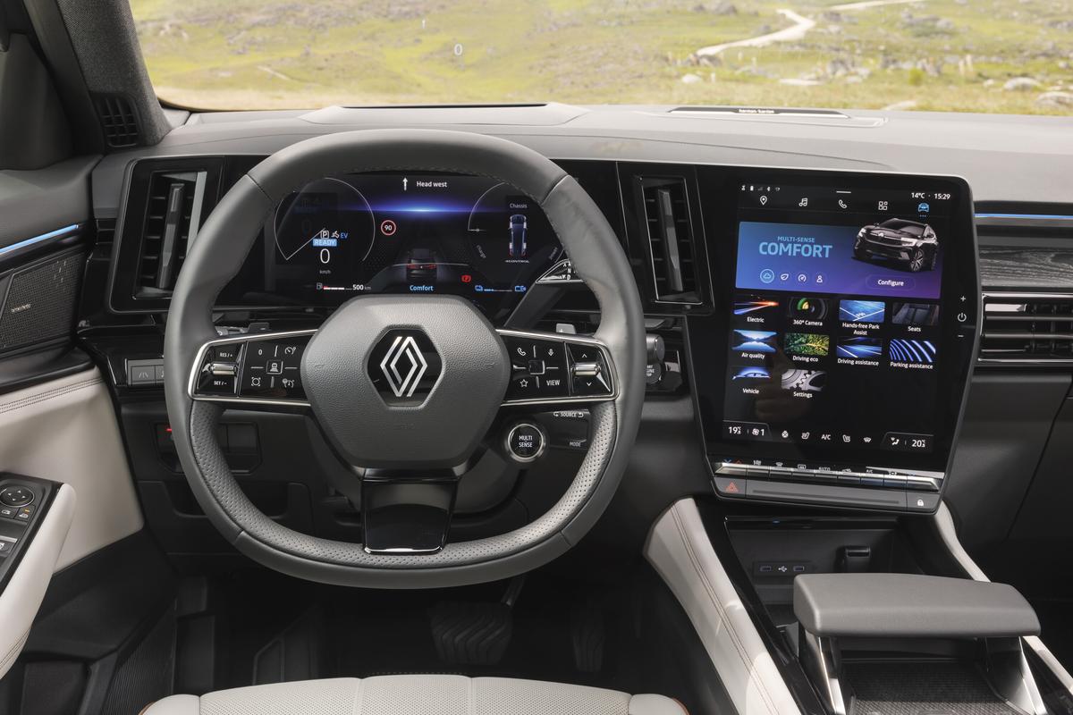 Das ist ziemlich gut gelungen: die Digitalisierung des Cockpits ist durchdacht und obendrein hübsch anzusehen.
