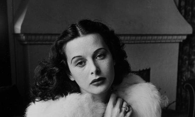 Hedy Lamarr - Figure 1