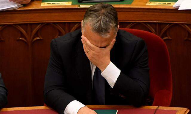 Der Premier Ungarns, Viktor Orbán, holte sich eine Abfuhr im ungarischen Parlament.