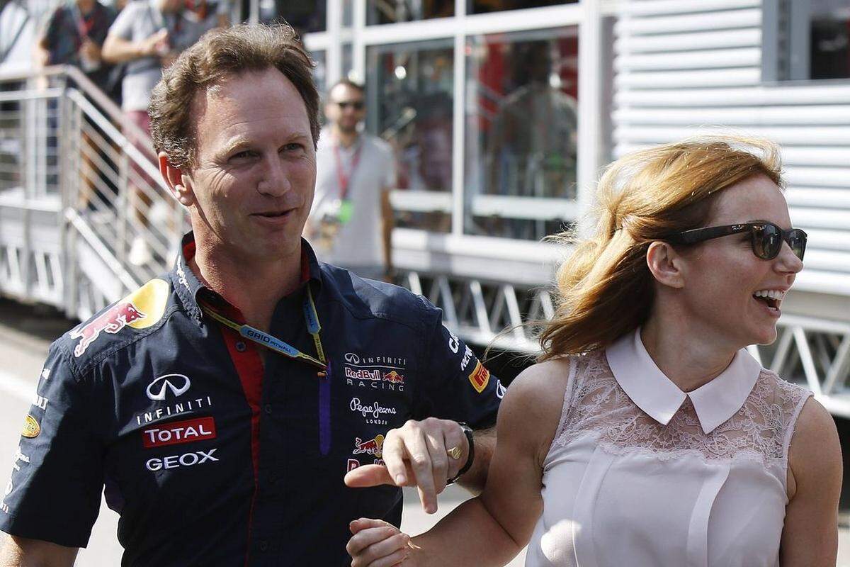 Ex-Spice-Girl Geri Halliwell hat ihre Verlobung mit Formel-1-Teamchef Christian Horner bekannt gegeben. Die britische Sängerin machte es wie Schauspieler Benedict Cumberbatch und schaltete eine kleine Anzeige in der Tageszeitung "Times". Es hieß lediglich: "Die Verlobung wird bekannt gegeben zwischen Christian, Sohn von Herr und Frau G.M. Horner, und Geraldine, Tochter des verstorbenen Herrn L.F. Halliwell und Frau A. Parkinson."