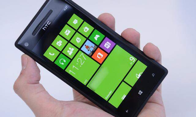 HTC 8X im Test: Edles Smartphone mit Software-Ärgernissen