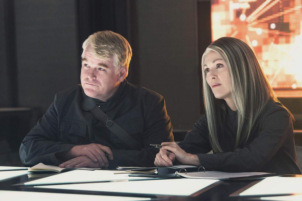 Wie bei den beiden ersten "Hunger Games"-Kinofilmen überzeugt der Cast auch in "Mockingjay - Teil 1". Es gibt ein Wiedersehen mit dem im Februar verstorbenen Schauspieler Philip Seymour Hoffman in seiner letzten Rolle als Rebellen-Anführer Plutarch Heavensbee.