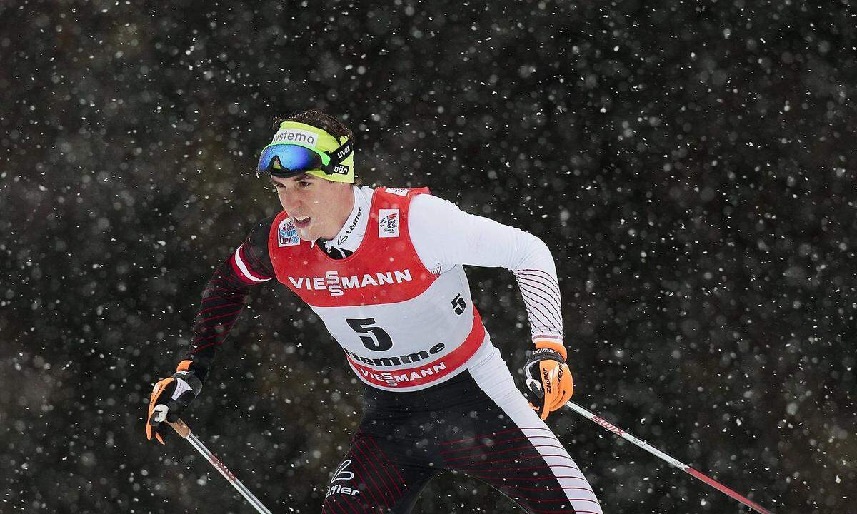 Der 31-jährige Johannes Dürr ist ein Skilangläufer aus Niederösterreich. International auf sich aufmerksam machte er erstmals bei der Junioren-WM in Tarvis, wo er 2007 einen vierten Platz holte. 2014 qualifizierte sich Dürr für die Olympischen Spiele in Sotschi.