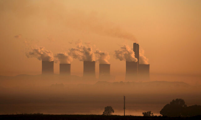 Sind E-Autos, die nicht nur von „sauberem“ Strom betrieben werden, nachhaltig?