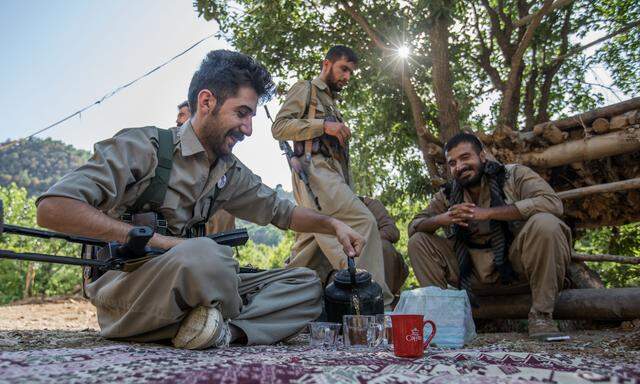 DPKI-Kämpfer in den Bergen des Nordirak unweit der iranischen Grenze.
