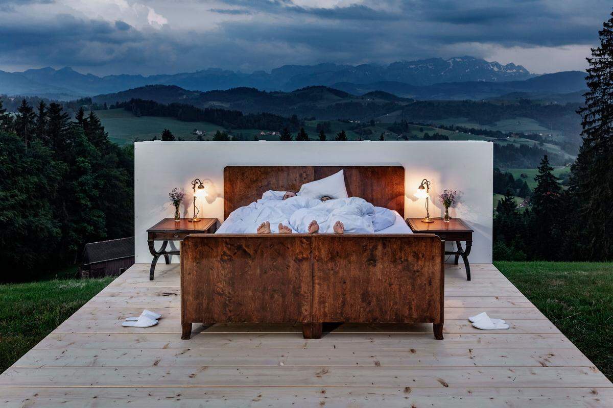 Sieben Hotelzimmer sollen in diesem Sinne in der Ostschweiz und im Fürstentum Liechtenstein eröffnet werden. Ohne Wände und ohne Dach, dafür aber mit spektakulärem Ausblick.