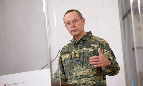 Soll höchster Militär werden: Rudolf Striedinger, hier bei einer Pressenkonferenz zu Coronamaßnahmen im Jänner.