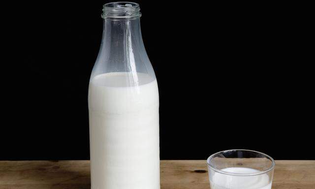 Ab Montag gibt es in Österreich wieder Mehrweg-Milchflaschen im Handel.