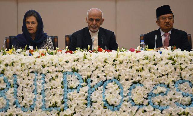 der afghanische Präsident Aschraf Ghani hat den Taliban Friedensgespräche angeboten.