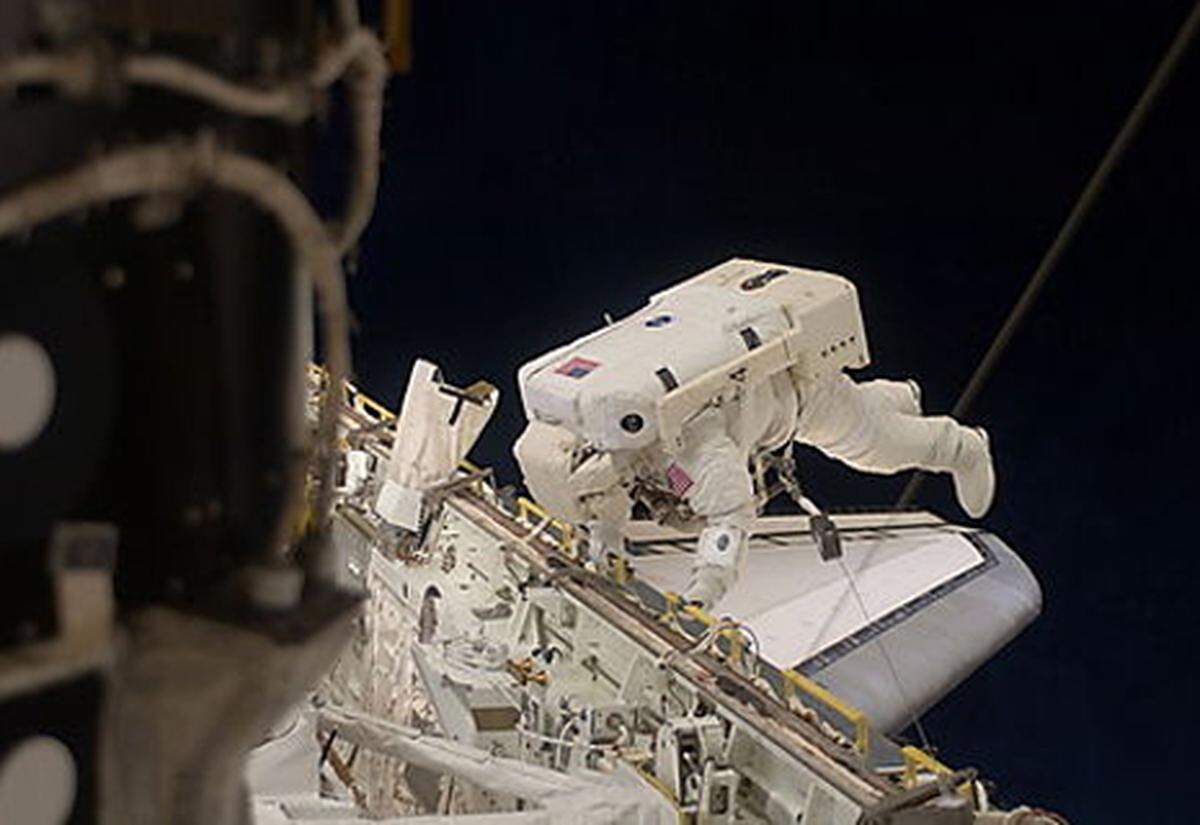 Die Toilette der Internationalen Raumstation (ISS) kostete rund 14 Millionen Dollar. Erst im Juli ging sie kurzfristig kaputt, die Astronauten reparierten sie wieder.