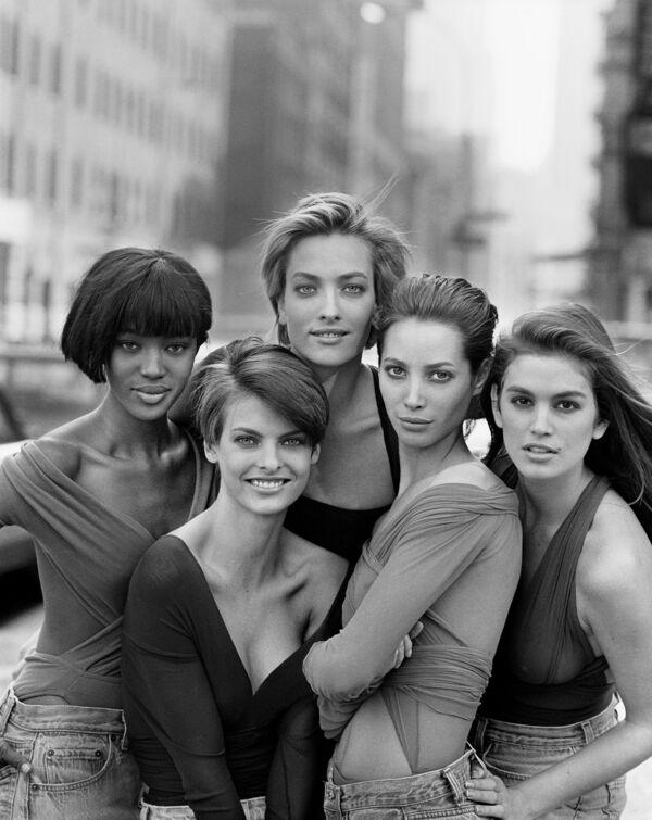 Das berühmte Foto von Peter Lindbergh - Naomi Campbell, Linda Evangelista, Tatjana Patitz, Christy Turlington und Cindy Crawford.