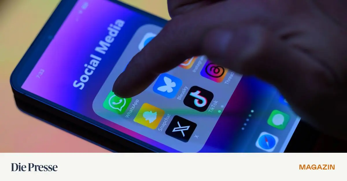 Kotz-Smileys-und-Geheimplan-Polizist-will-Sohn-Lektion-erteilen-und-wird-selbst-bestraft-premium-