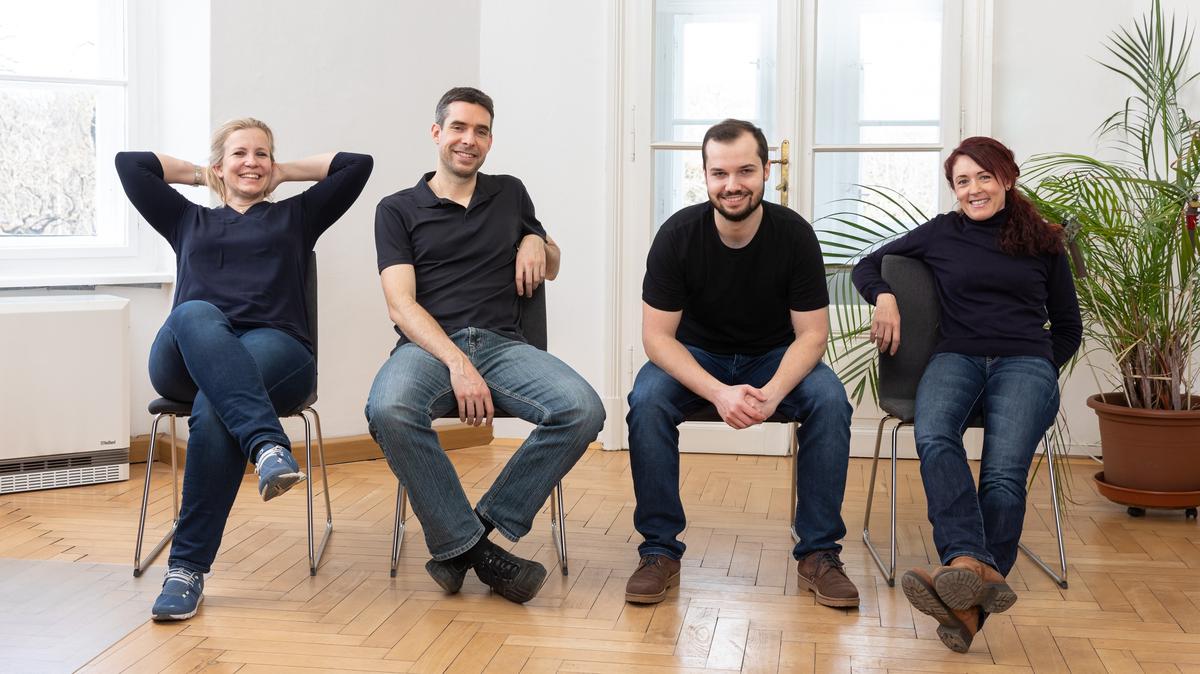Team rund um die Versicherungs-App Sophia