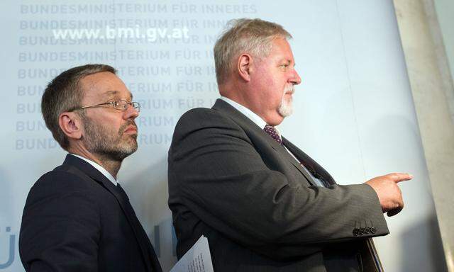 Innenminister Herbert Kickl (FPÖ) und BVT-Direktor Peter Gridling präsentierten am Dienstag ihre Reformpläne für das Amt für Verfassungsschutz. 