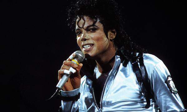 Michael Jackson bei einem Konzert in Berlin (Archivbild).