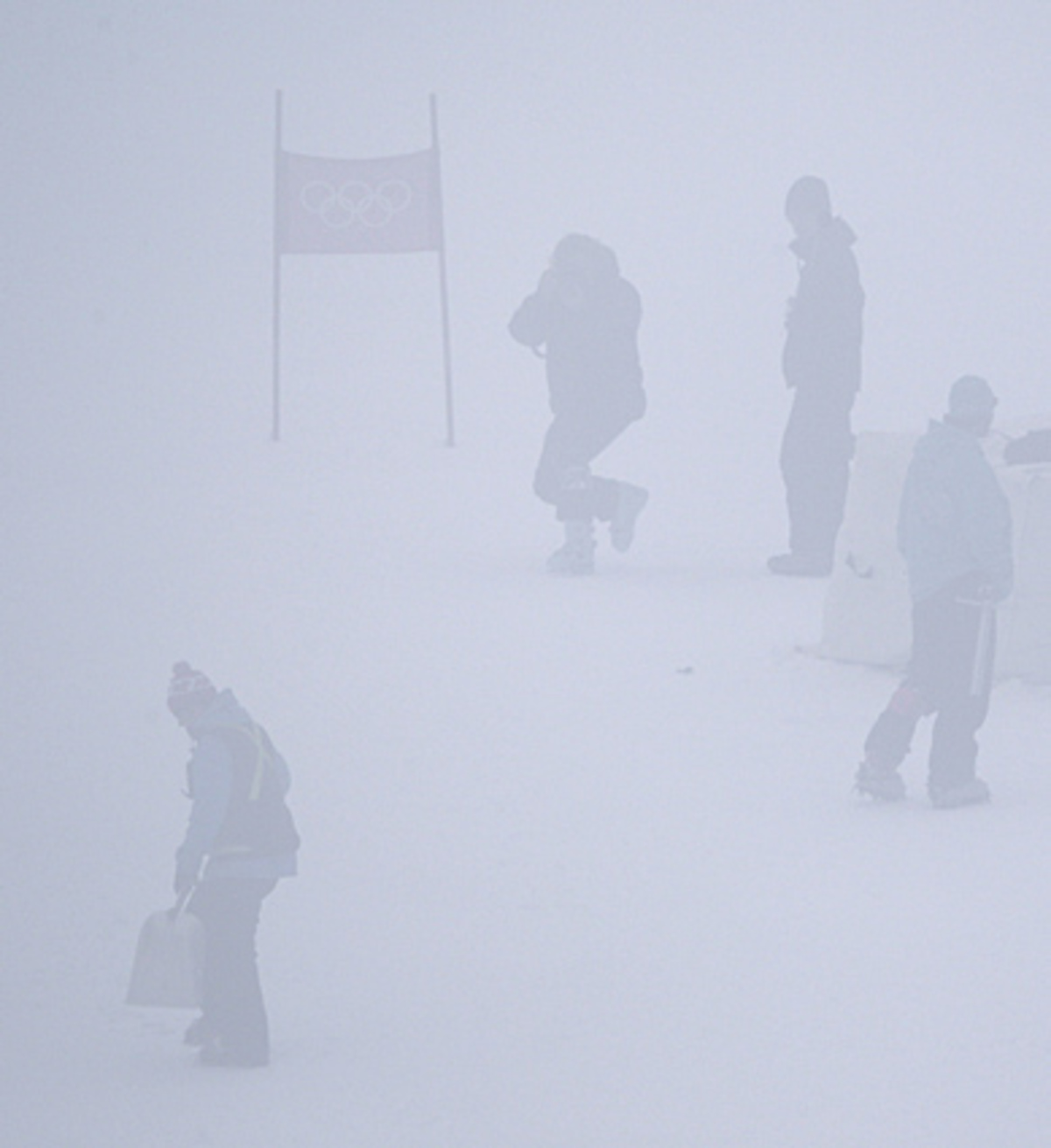 Auf den ersten Riesentorlauf-Titel in der Olympiageschichte müssen die rot-weiß-roten Skirennläufeinnen also weiter warten, dabei hatte es nach dem ersten Durchgang am Mittwoch so gut ausgesehen. Görgl hatte im Rennen, dessen Entscheidung wegen Nebels vertagt worden war, als Führende vor der Französin Taina Barioz übernachtet.