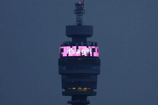 Die höchste Kundgebung drehte sich am Kopf des BT Towers der britischen Metropole.