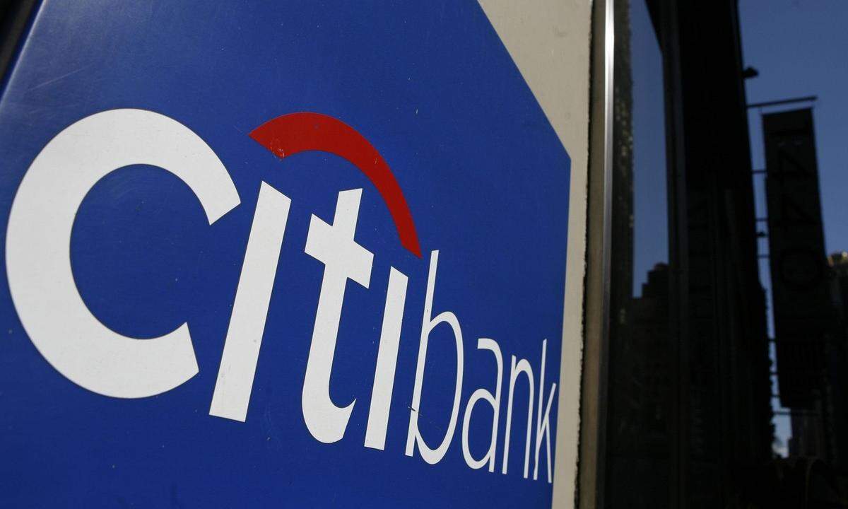 Citigroup prüft Standorte für die Verlagerung von Geschäftsteilen aus London - darunter Irland, Spanien, Italien, Deutschland, Frankreich und die Niederlande, sagte Jim Cowles, Chef für die Region Europa/Naher Osten/Afrika, am 24. Januar auf einer Konferenz in Dublin. Die Planung drehe sich vornehmlich um das Broker-Dealer-Geschäft. Das Unternehmen habe noch keine abschließenden Entscheidungen zu Standorten getroffen, rechne damit bis zur Jahresmitte.