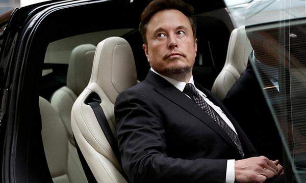 Vier ehemalige Top-Führungskräfte von Twitter verklagen den Unternehmer Elon Musk auf über 128 Millionen Dollar Abfindung.