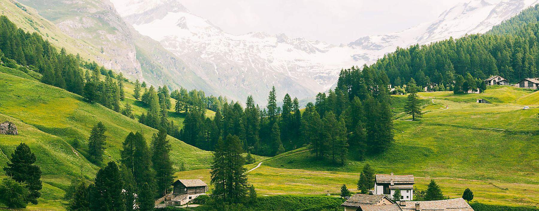 Das Val Fex ist ein schlankes Seitental im Oberengadin. Bei Sils zweigt es in Richtung Bernina ab.