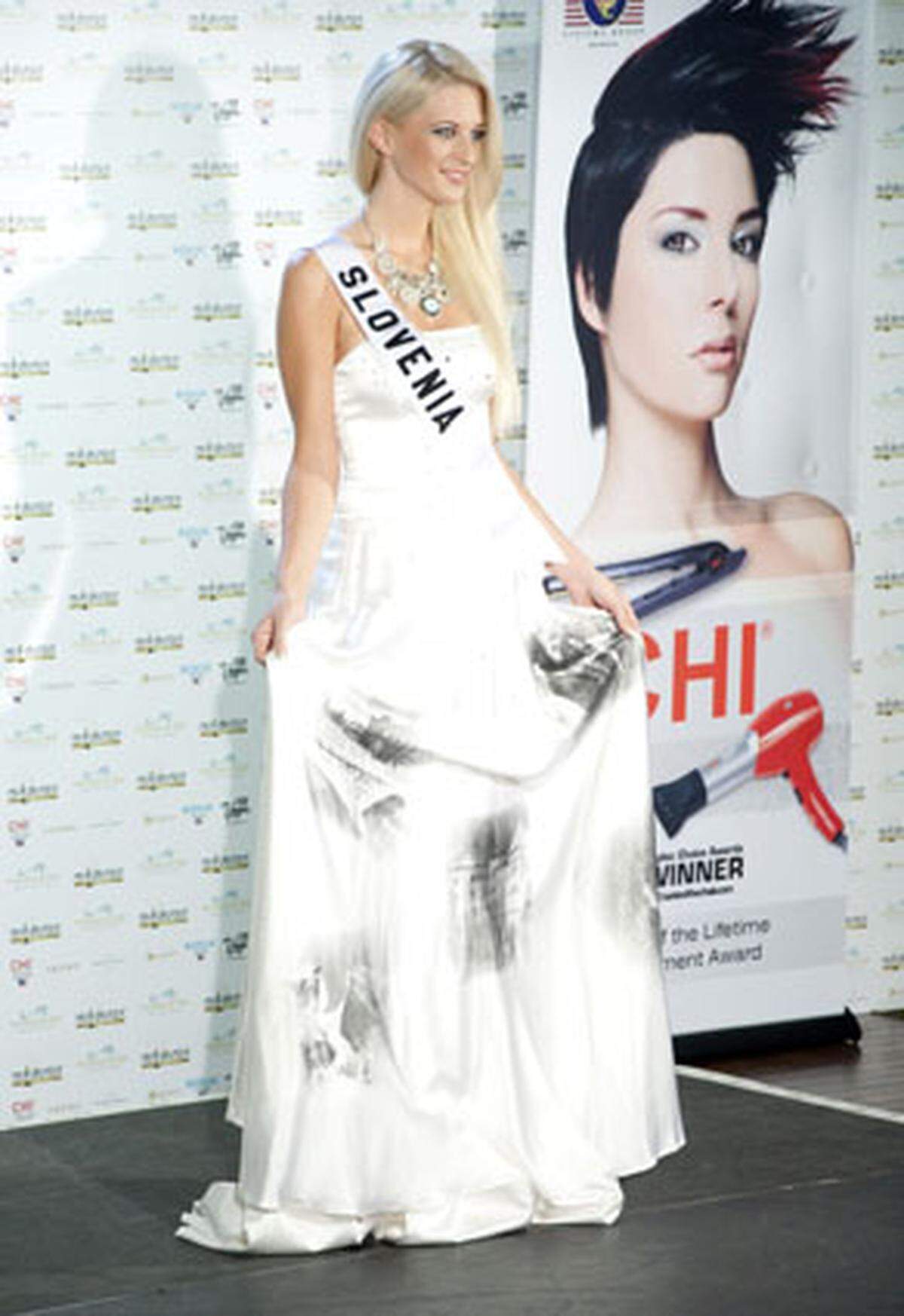Marika Savsek, Miss Slovenia