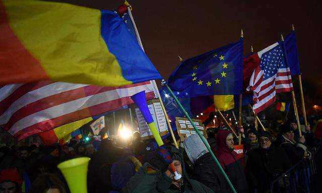 Tausende Demonstranten versammeln sich seit Tagen gegen die Regierung.