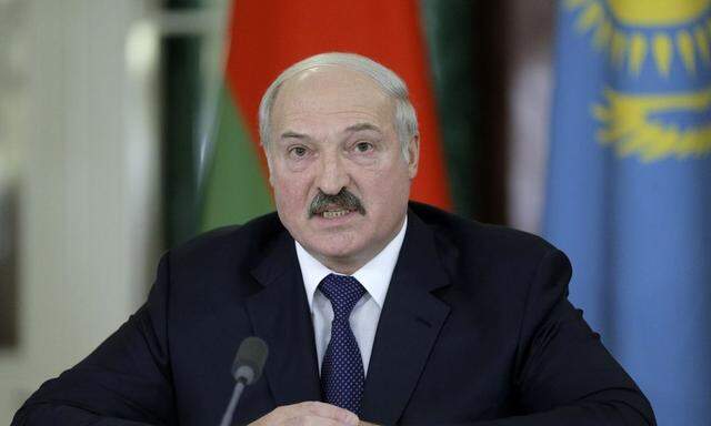 Belarus President Lukashenko speaks during a news conference after a meeting of the Eurasian Economic Union at the Kremlin in Moscow