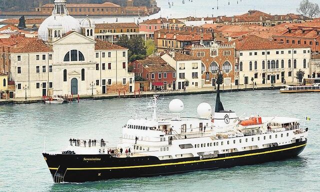 Die 87 Meter lange MS Serenissima kann nach ihrer Renovierung mit ihren 109 First-Class-Passagieren auch kleine und seichte Häfen ansteuern.