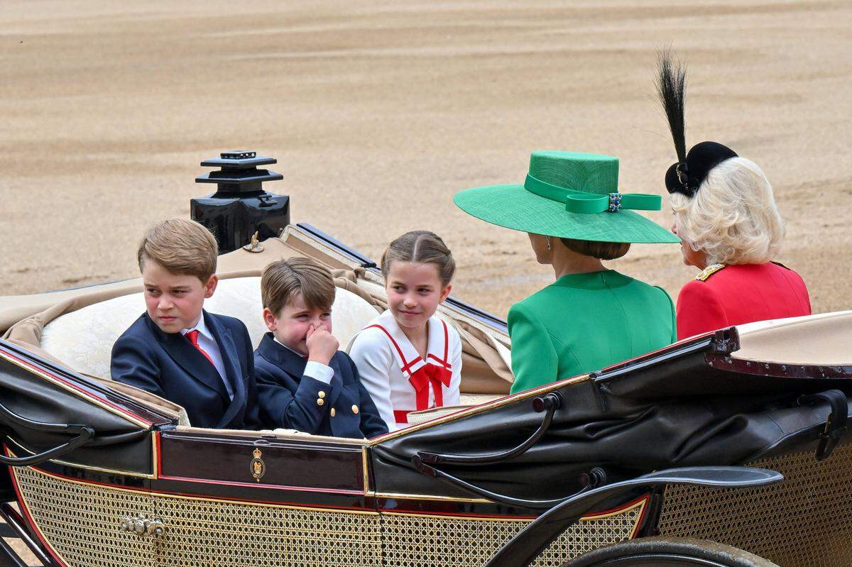 Prinz Louis schien der Pferdegeruch nicht zu bekommen. 