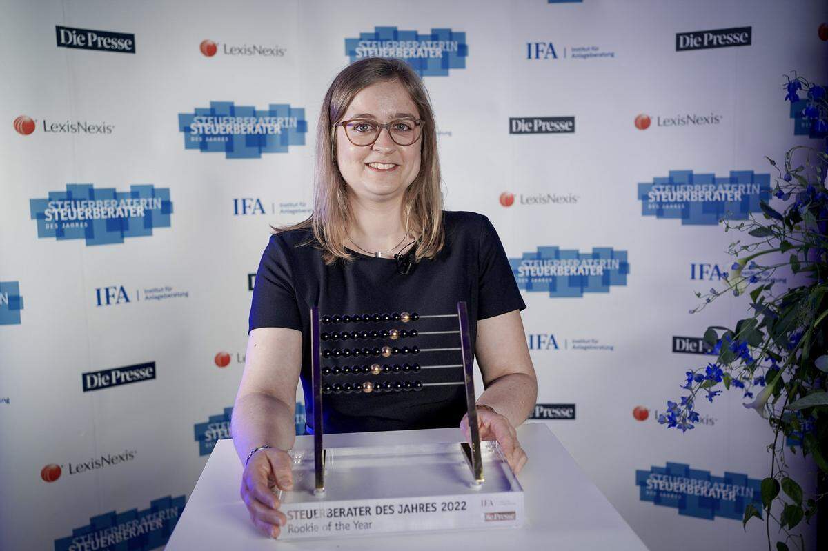 Der „Rookie of the Year“-Award wurde für die beste Steuerberaterprüfung des Vorjah­res vergeben, an Kerstin Fragner von Gstöttner &amp; Partner aus Oberösterreich.