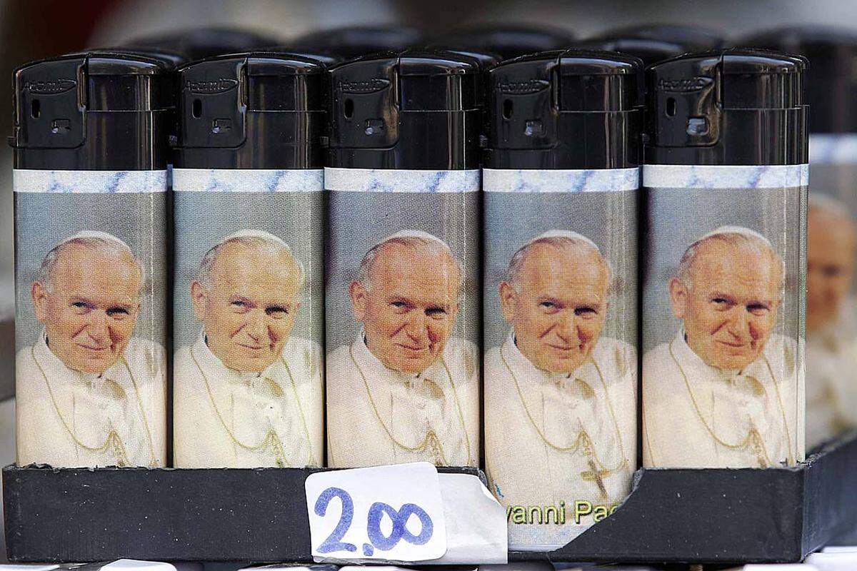 Der Vatikan ist nicht der einzige, der mit dem Bild des seligen Papstes Gewinn machen will.