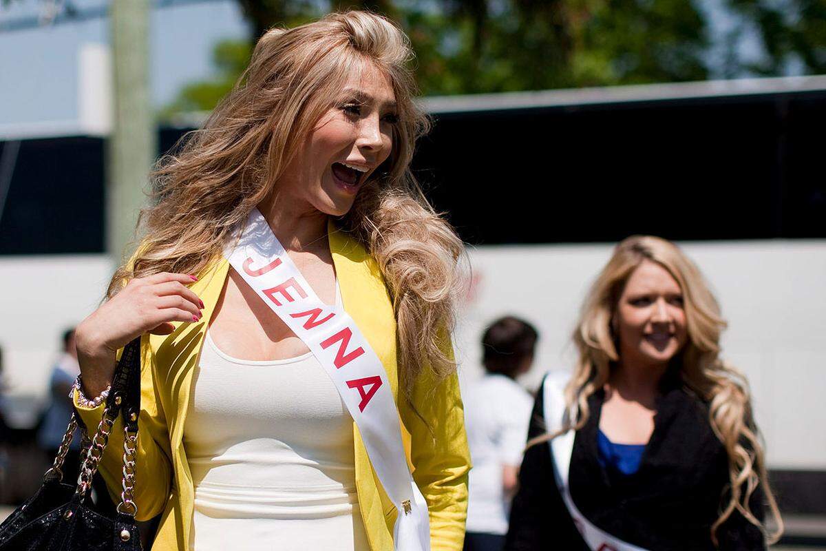 Nach ihrem Ausschluss von der Miss-Wahl warf Talackova den Organisatoren Diskriminierung vor. Sie habe nie "eine Sonderbehandlung verlangt, ich wollte einfach nur mitmachen".