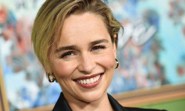 Emilia Clarke meint, sie hätte auch alle Nackt- und Vergewaltigungsszenen heute wieder so gedreht. 