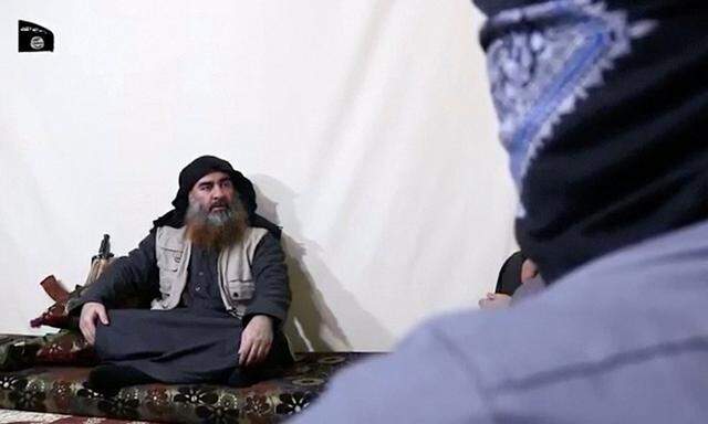 A bearded man with Islamic State leader Abu Bakr al-Baghdadi´s appearance speaks in this screen grab taken from video