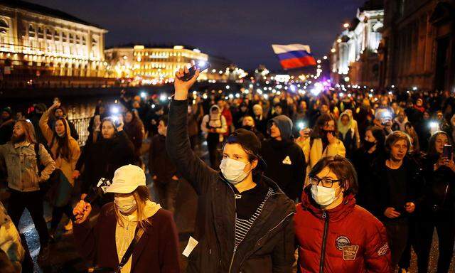 Ein Bild von der Demonstration in St. Petersburg.