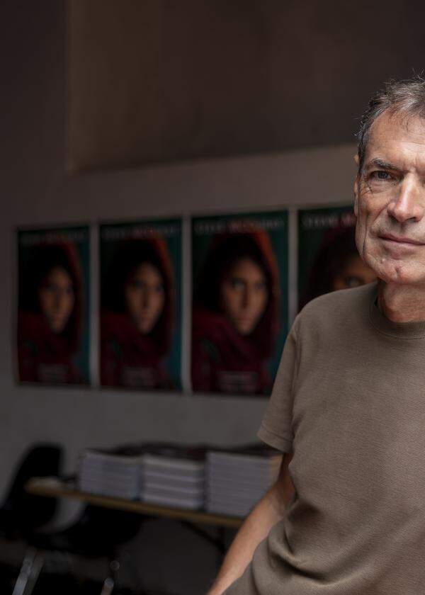 Der Fotograf Christian Jungwirth im Semper Depot in Wien, wo er die Ausstellung Steve McCurry organisiert hat.
