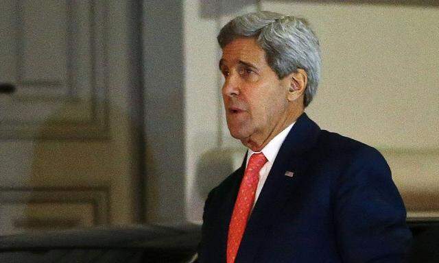U.S. Secretary of State Kerry arrives for a meeting in Vienna