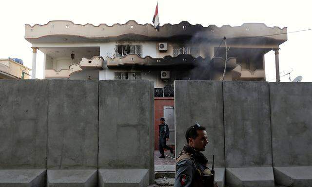 Den Angriff auf die irakische Botschaft in Kabul reklamierte der IS für sich.