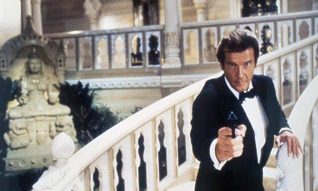 Moore in "James Bond 007 – Octopussy", aus dem Jahr 1983.