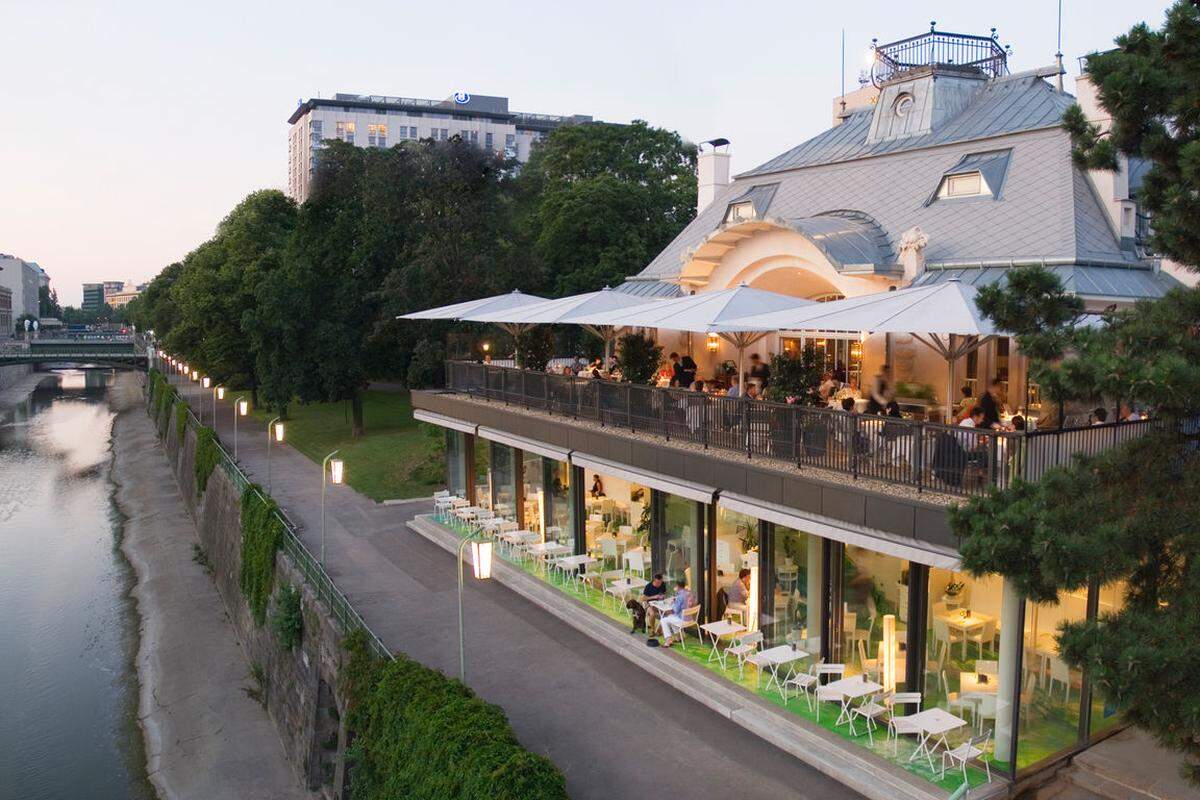 Weiter geht es auf stabilem Höchstniveau mit Heinz Reitbauer, wem sonst, und seinem Restaurant Steirereck im Stadtpark in Wien. (19 Punkte)