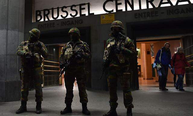 In Brüssel bleibt die höchste Terrorwarnstufe in Kraft. 